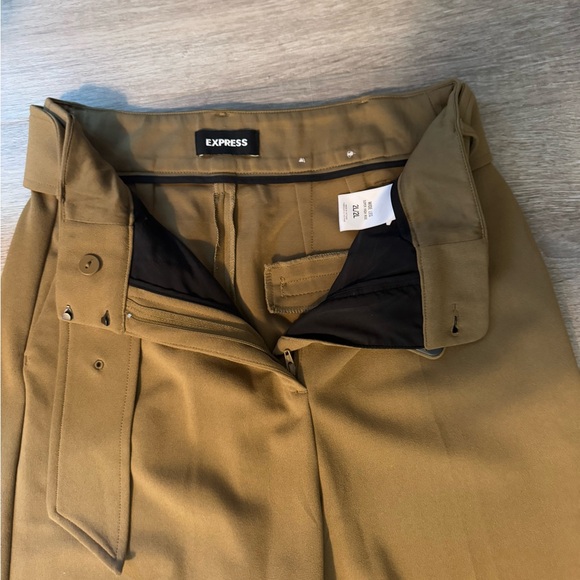 Express Women's Wide-Leg Olive Green Pants - Picture 4 of 5